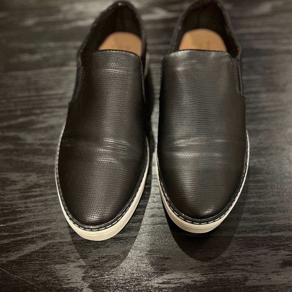 A new day women’s shoes size 11